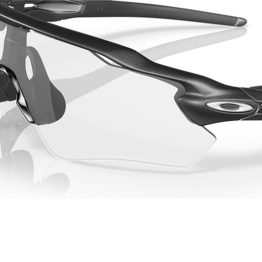 Radar Ev Path Solbriller i farven Steel W/Clear 50% sort Iridium Photochromic nærbillede