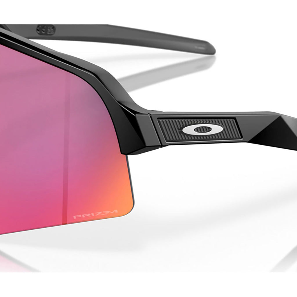 Sutro Lite Sweep Solbriller i farven Matte sort detalje