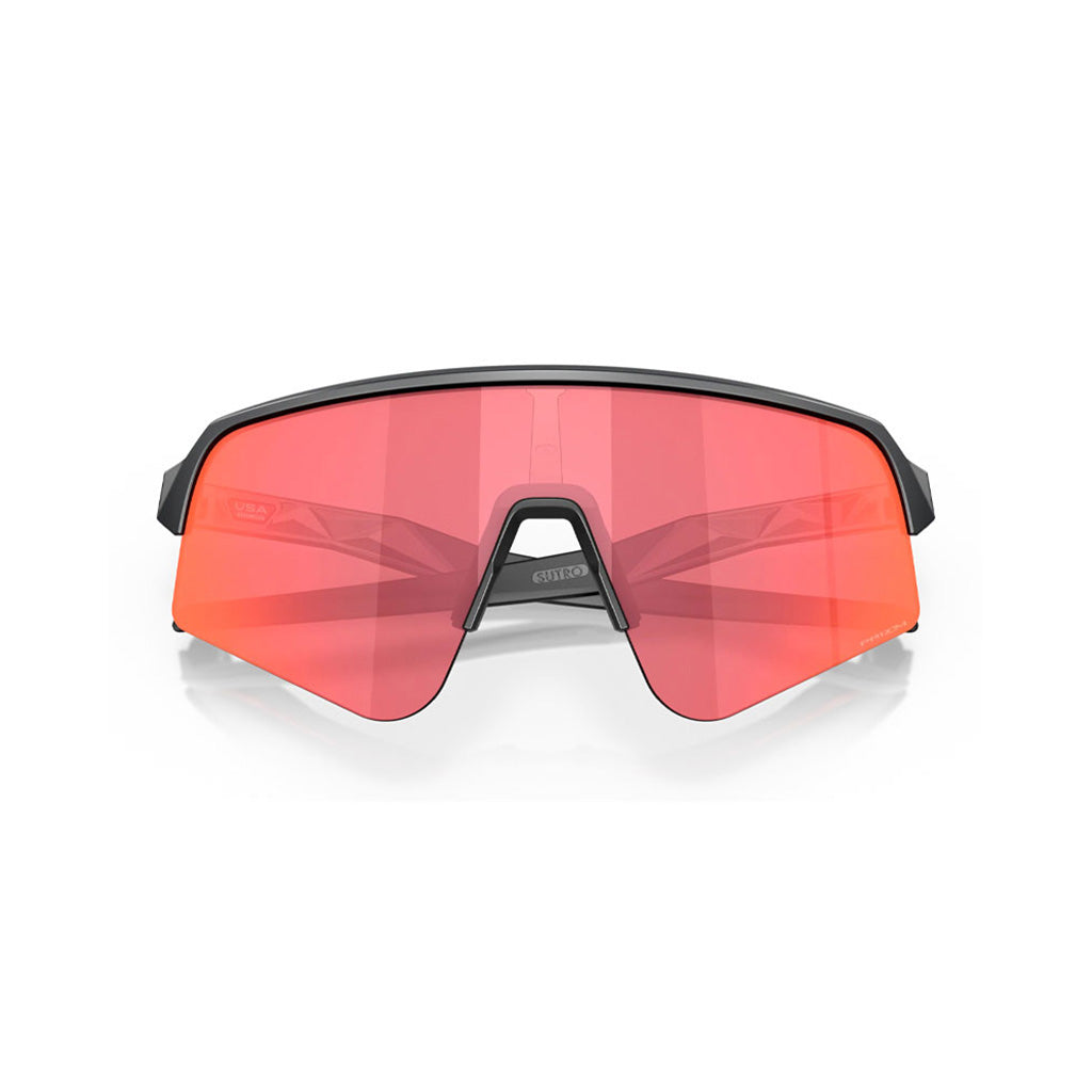 Sutro Lite Sweep Solbriller i farven Matte Carbon set forfra