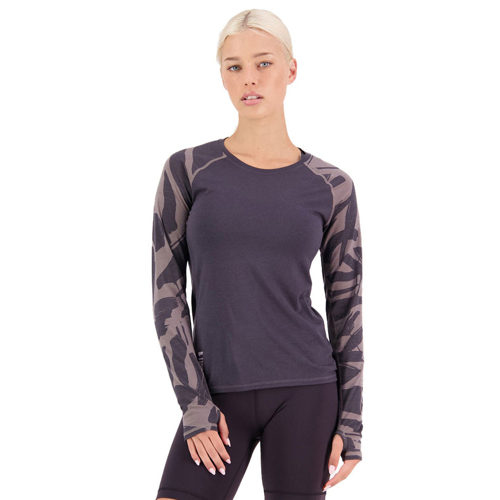 Skiundertøj, Bella Tech LS i farven Shale / Fragments set forfra