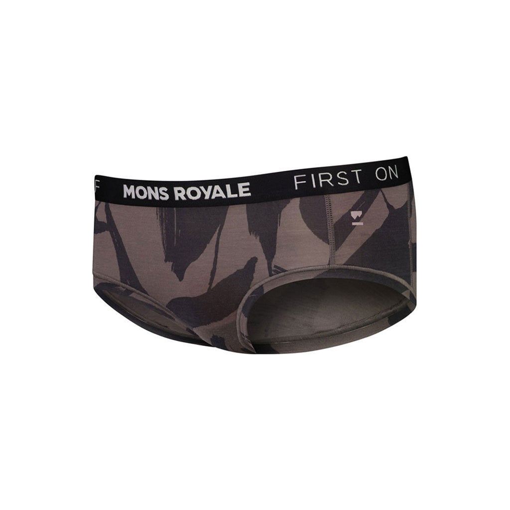 En Undertøj, Sylvia Boyleg i farven Fragments