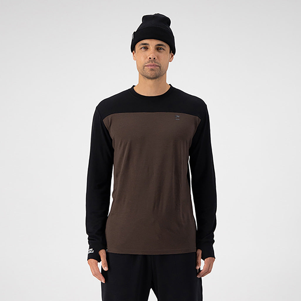 Yotei LS Midlayer i farven Cedar / sort set forfra