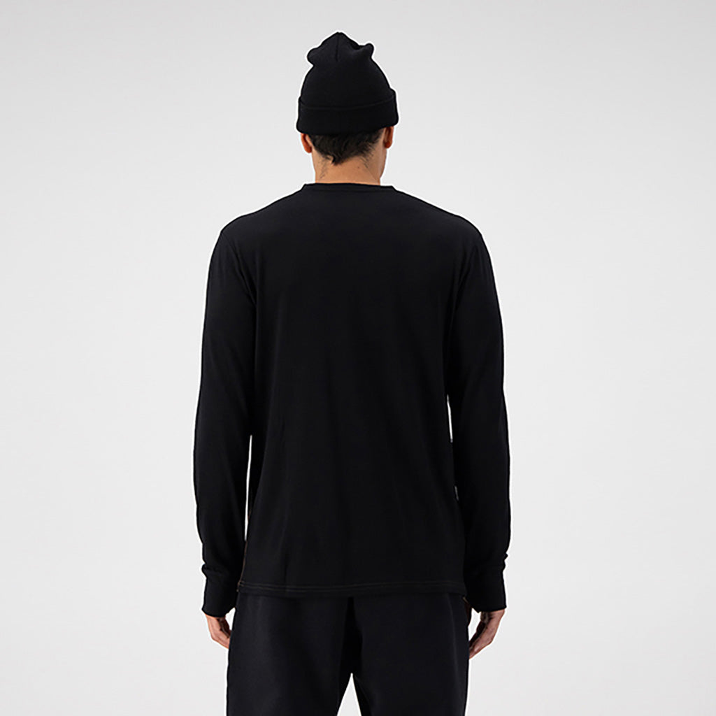 Yotei LS Midlayer i farven Cedar / sort set bagfra