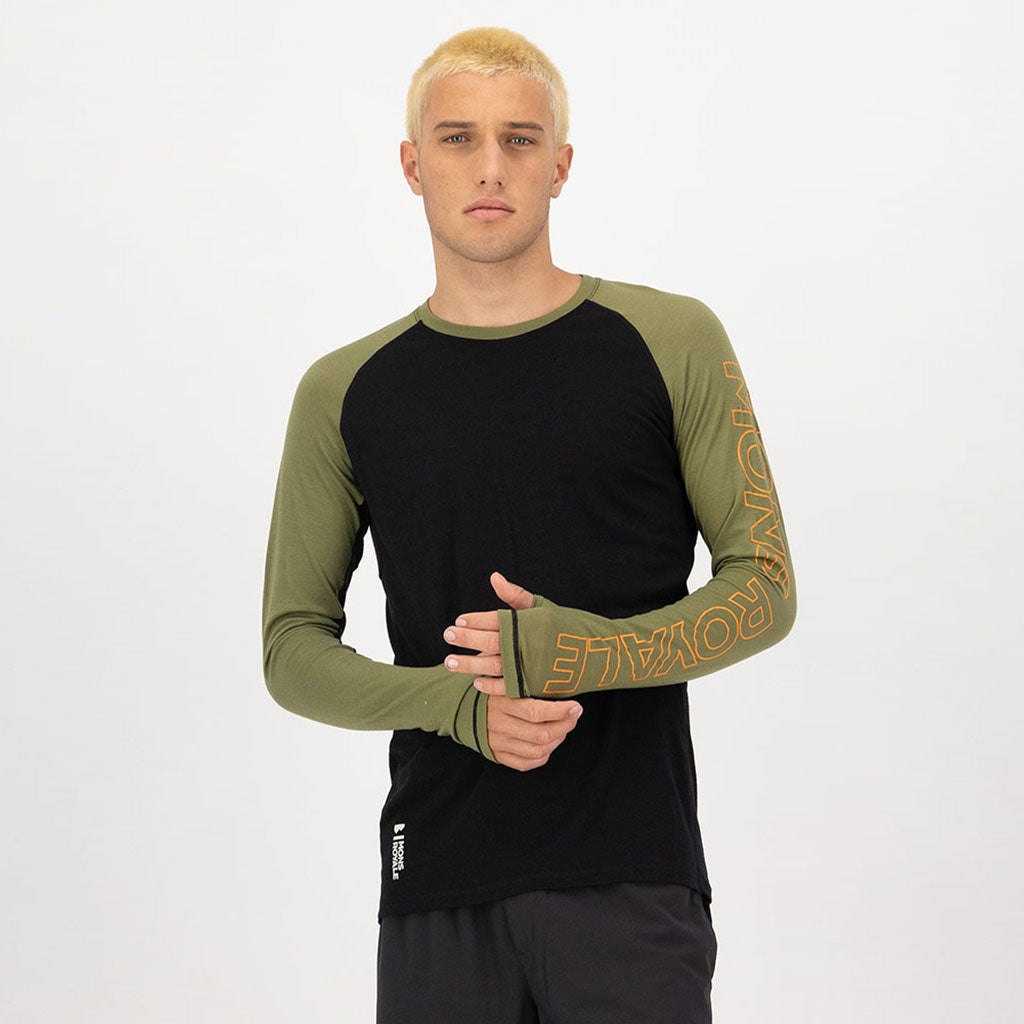 Temple Merino Long Sleeve Midlayer i farven Fern / sort set forfra