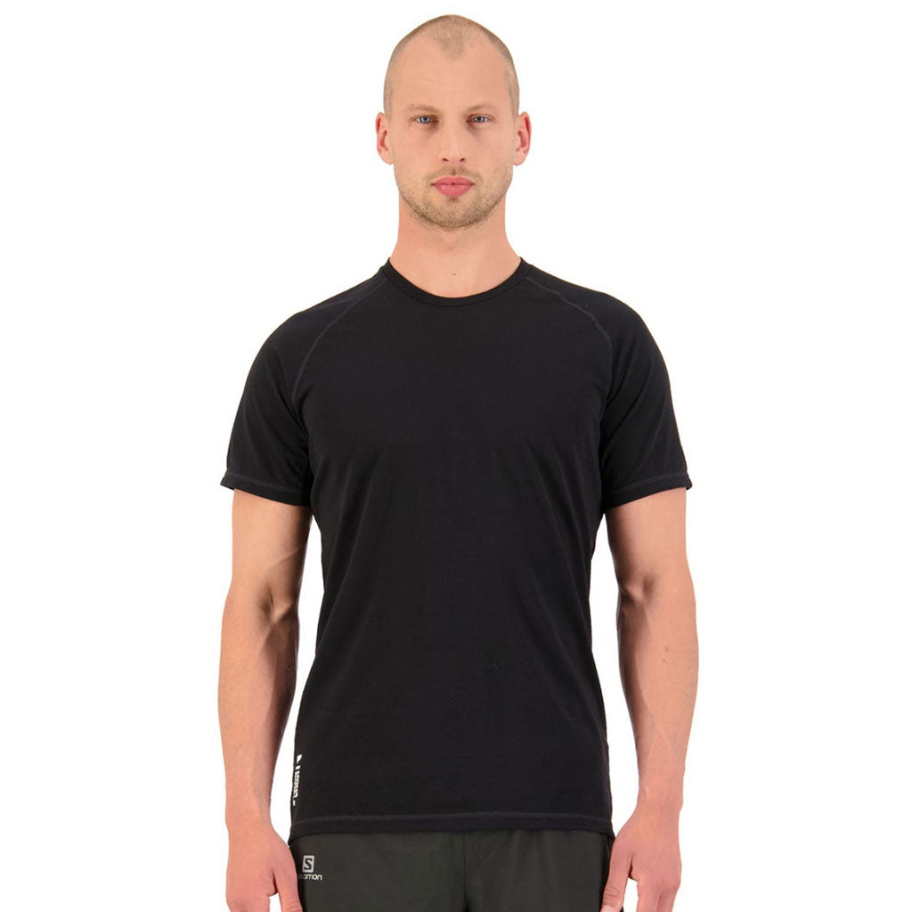 Skiundertøj, Temple Tech T-Shirt i farven sort set forfra