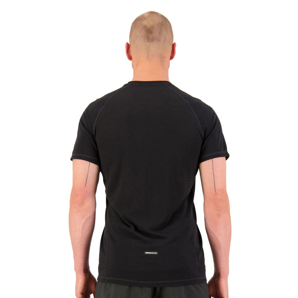 Skiundertøj, Temple Tech T-Shirt i farven sort set bagfra