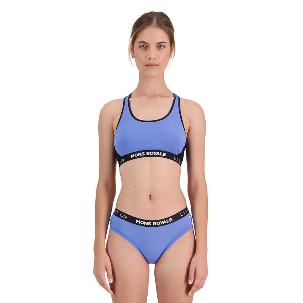 En Sports BH, Sierra Sports Bra i farven Cornflower set forfra