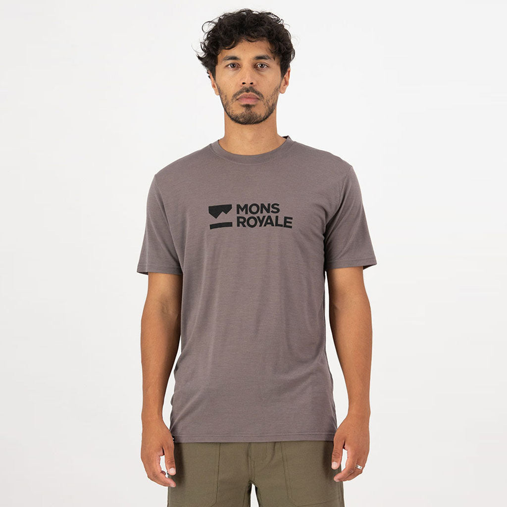 En T-Shirt, Mens Icon Merino Classic i farven Iron set forfra