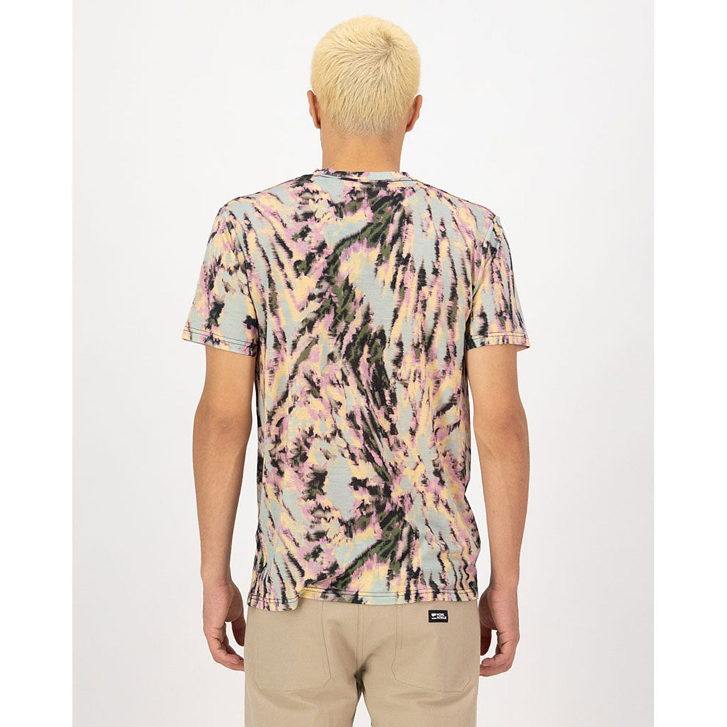 En T-Shirt, Icon Merino Classic i farven Rad Things set bagfra