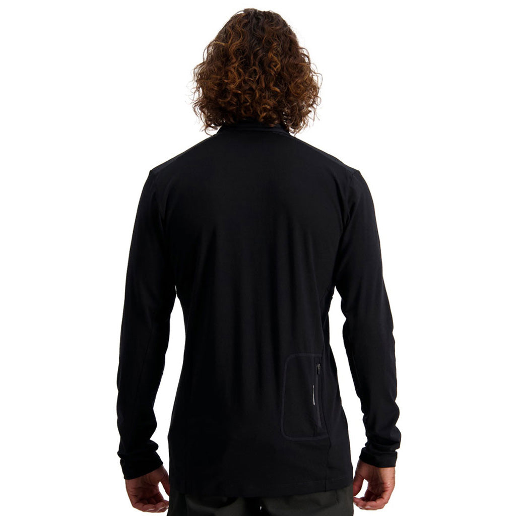 Skiundertøj, rødwood Wind Jersey i farven sort set bagfra