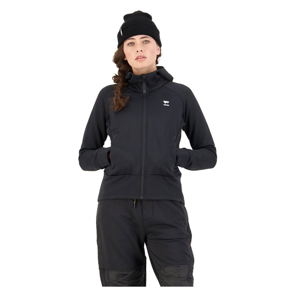 Nevis Wool Fleece Hood Midlayer i farven sort set forfra