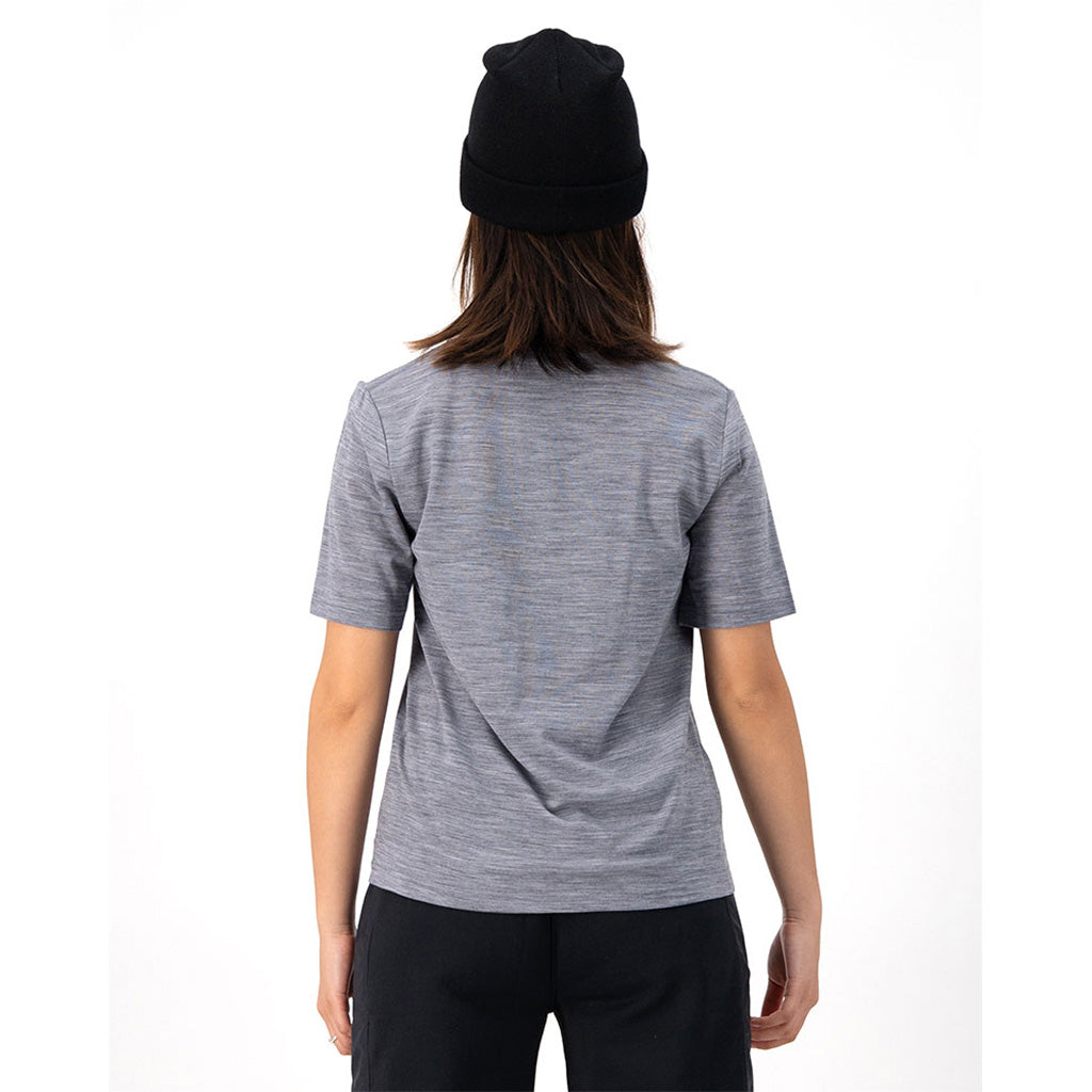 En T-Shirt, Icon Relaxed i farven grå Heather set bagfra