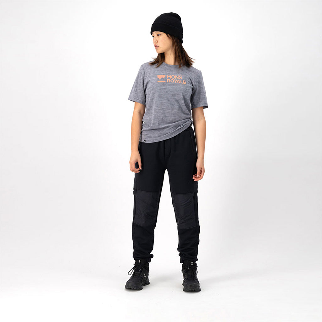 En T-Shirt, Icon Relaxed i farven grå Heather set forfra