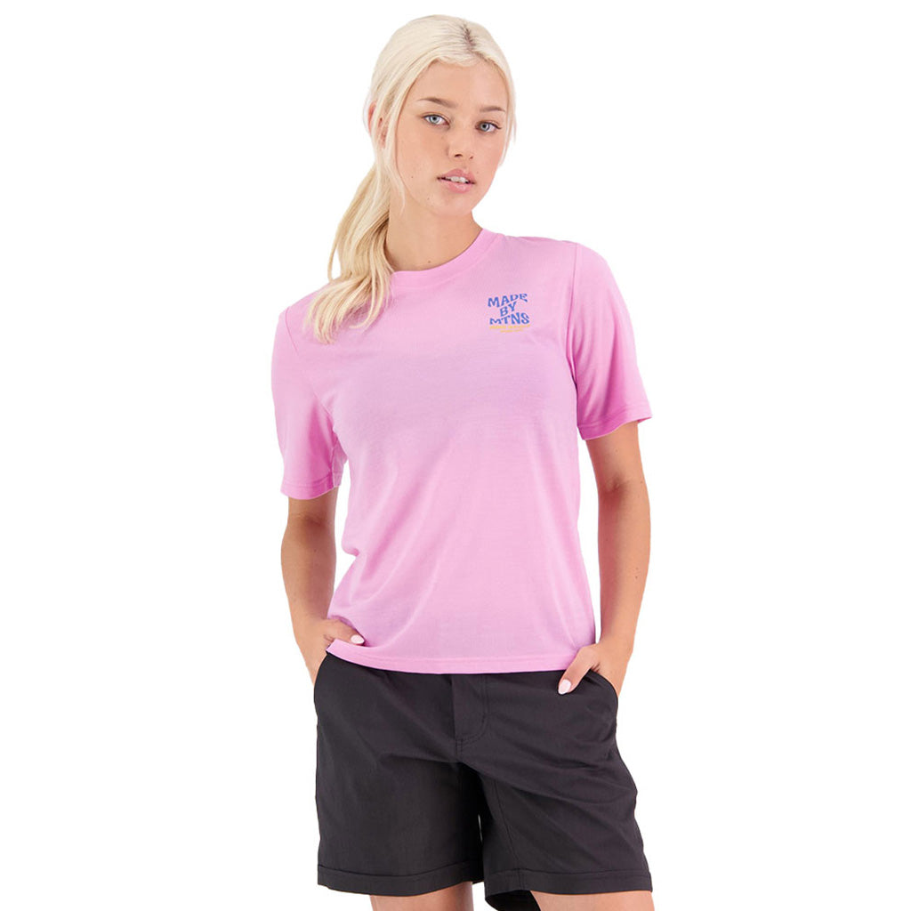 En Langærmet T-shirt, Icon Relaxed i farven Pop Pink set forfra