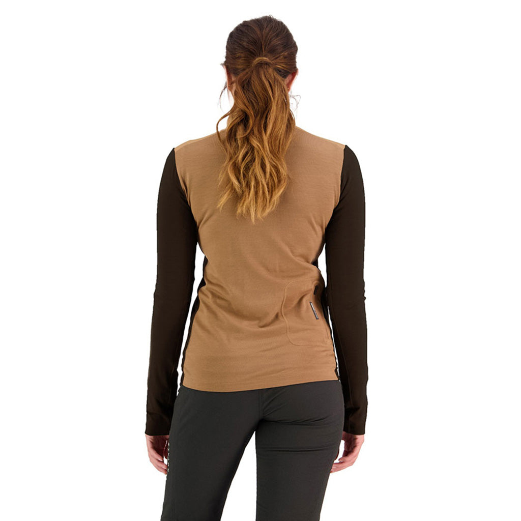 En Langærmet T-shirt, rødwood Wind Jersey i farven Toffee set bagfra