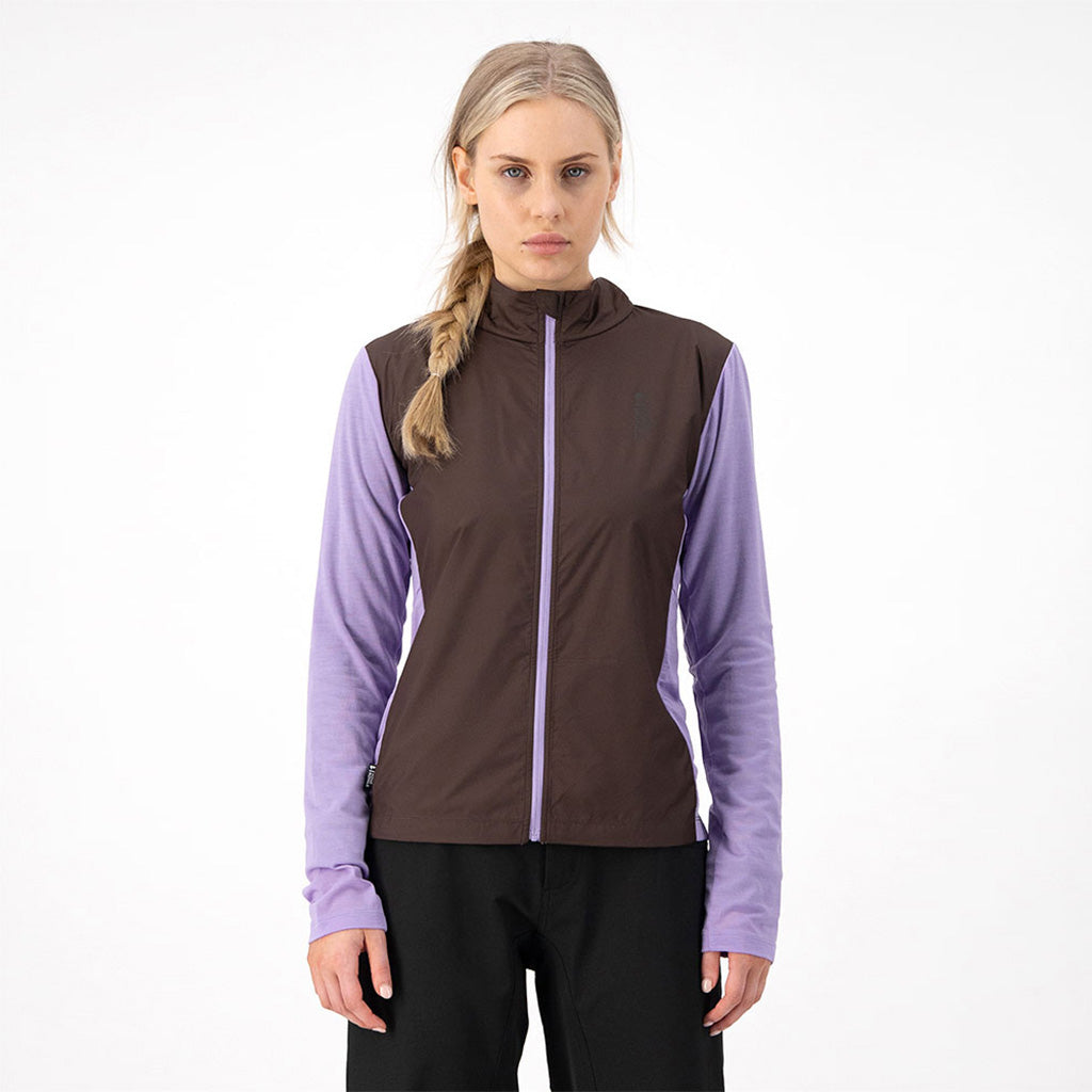 rødwood Wind Midlayer i farven Cedar / Lupin set forfra