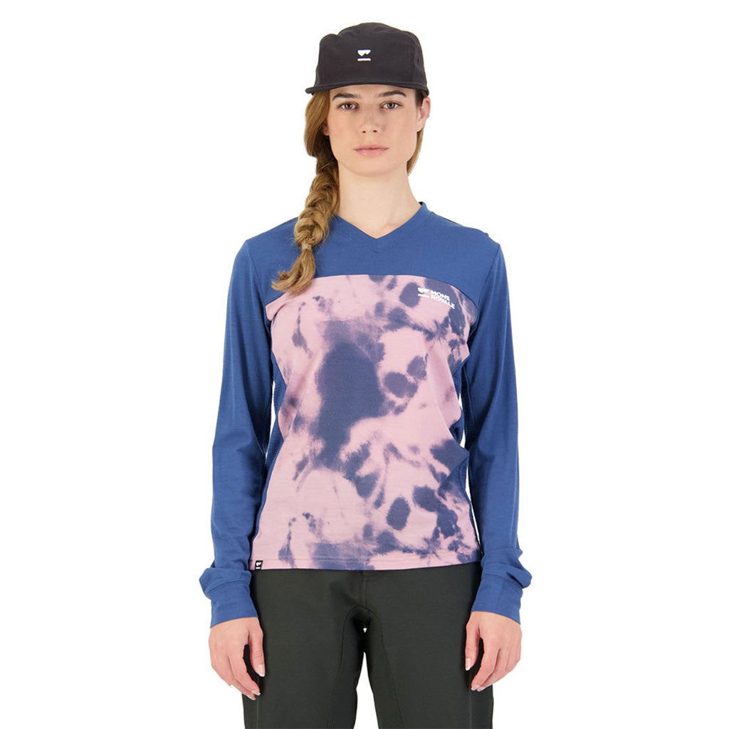 En Langærmet T-shirt, rødwood Enduro VLS i farven Denim Tie Dye set forfra