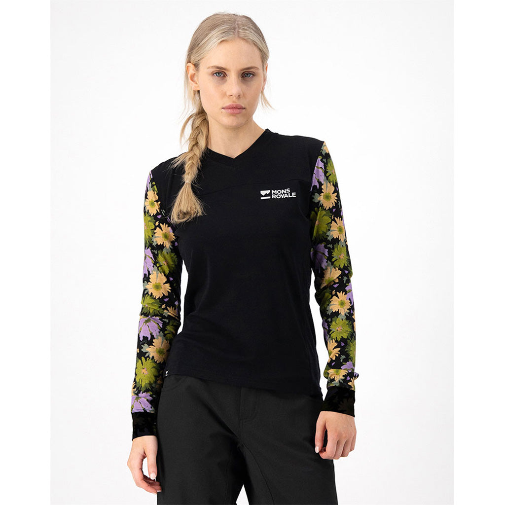 rødwood Enduro VLS Midlayer i farven Alpine Bloom / sort set forfra på model