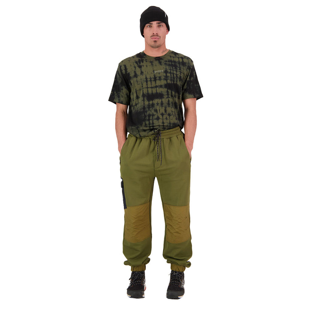 Decade Midlayer i farven Forest Floor set forfra