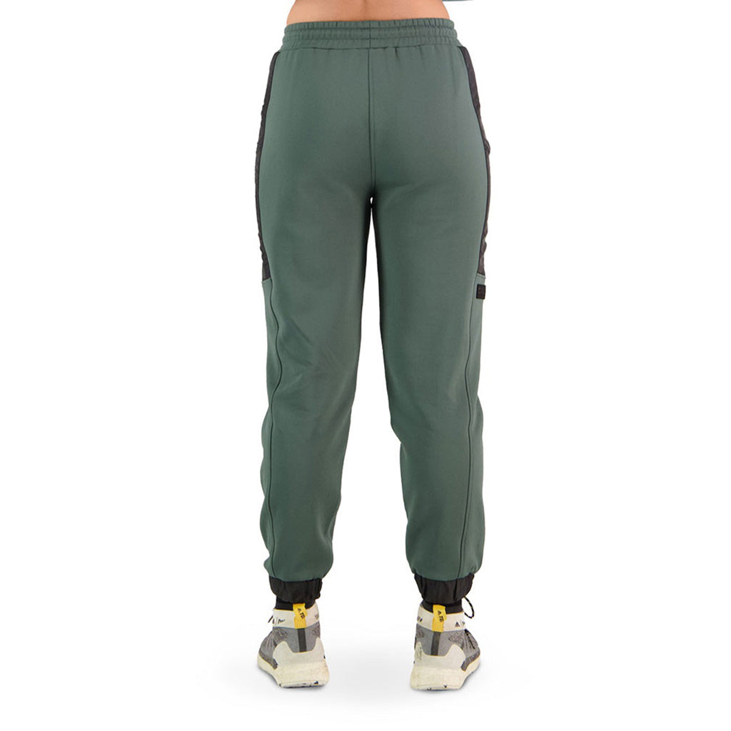 Decade Midlayer i farven Burnt Sage / sort set bagfra