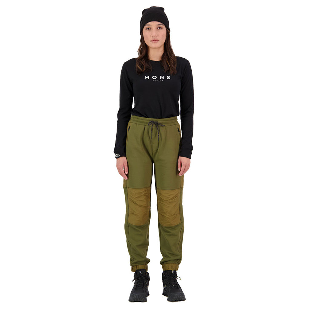 Decade Midlayer i farven Forest Floor set forfra