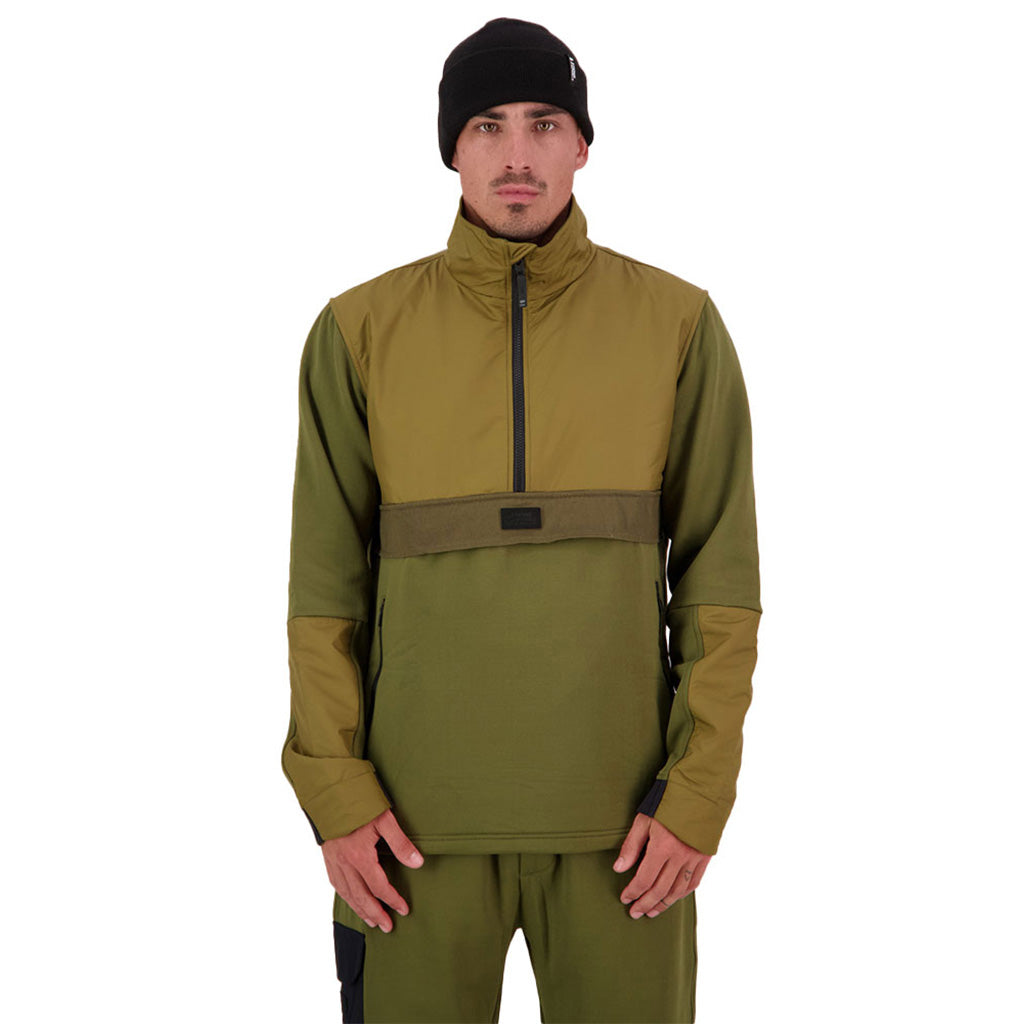Decade Mid Midlayer i farven Forest Floor set forfra