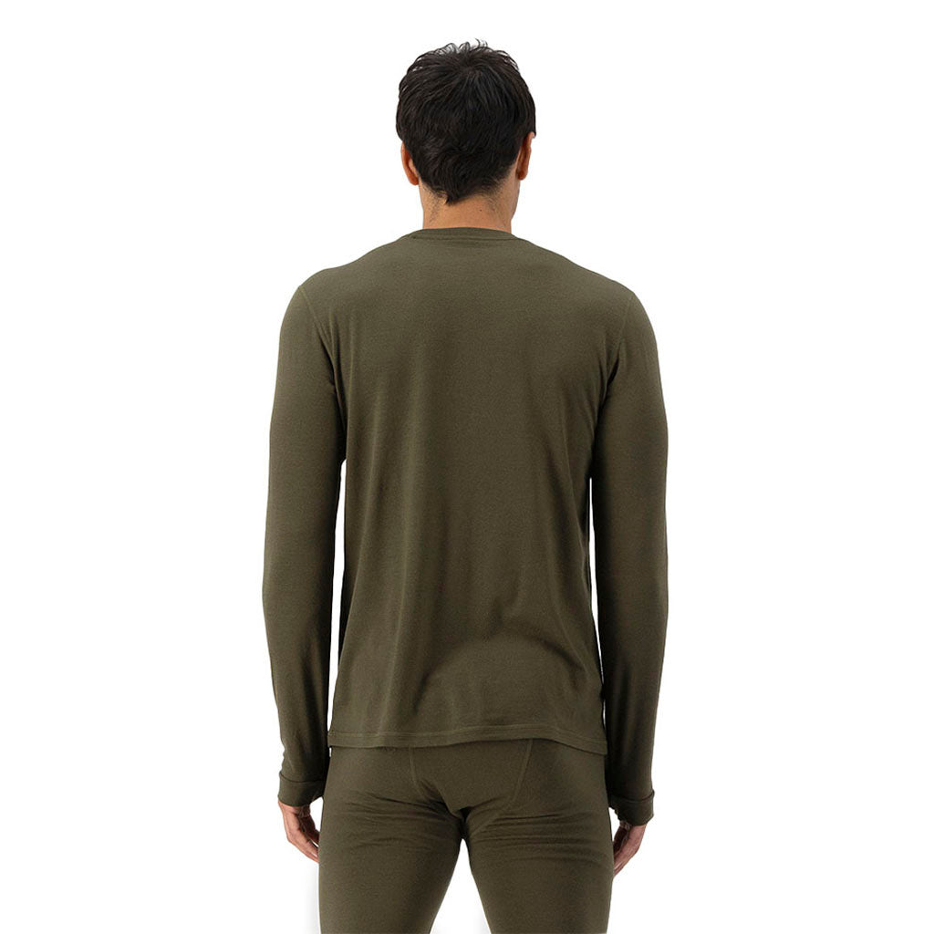 Skiundertøj, Cascade Merino Flex 200 LS i farven Dark Olive set bagfra