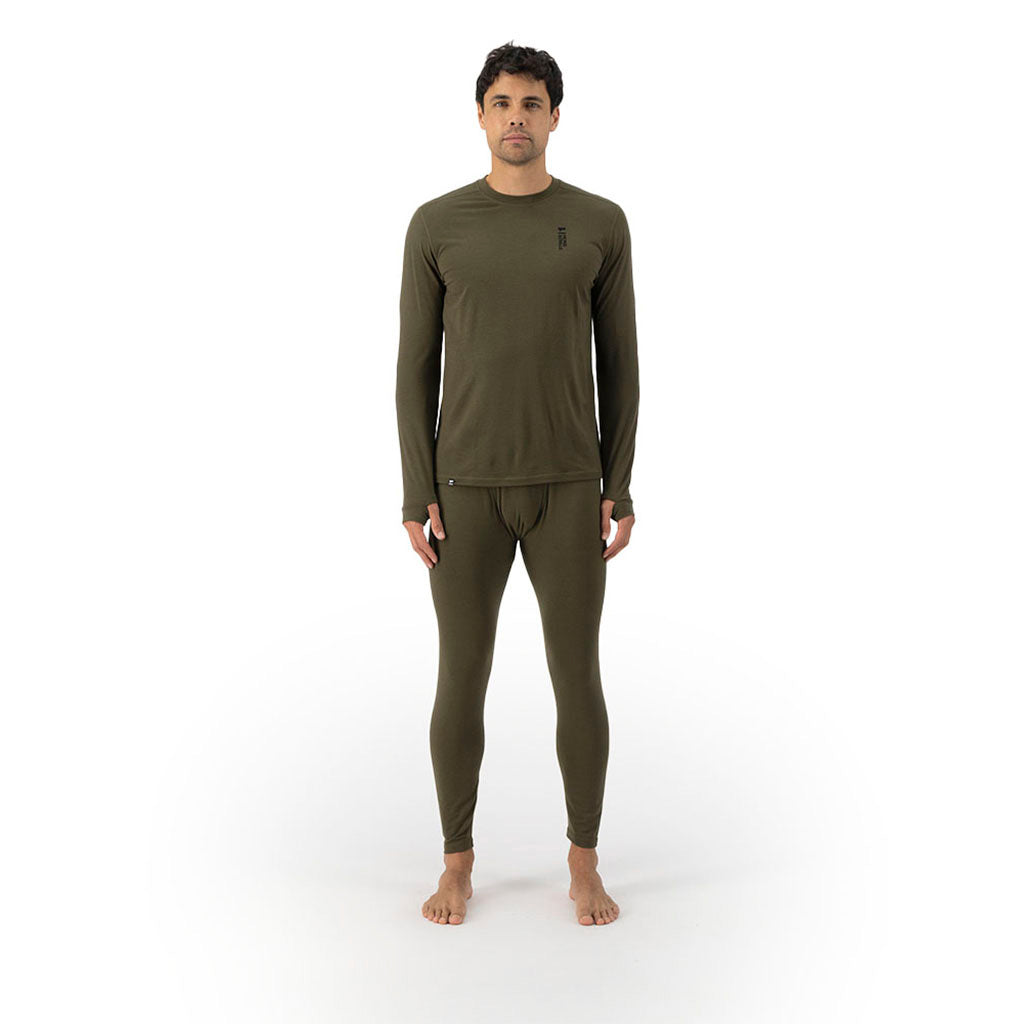 Skiundertøj, Cascade Merino Flex 200 LS i farven Dark Olive set forfra