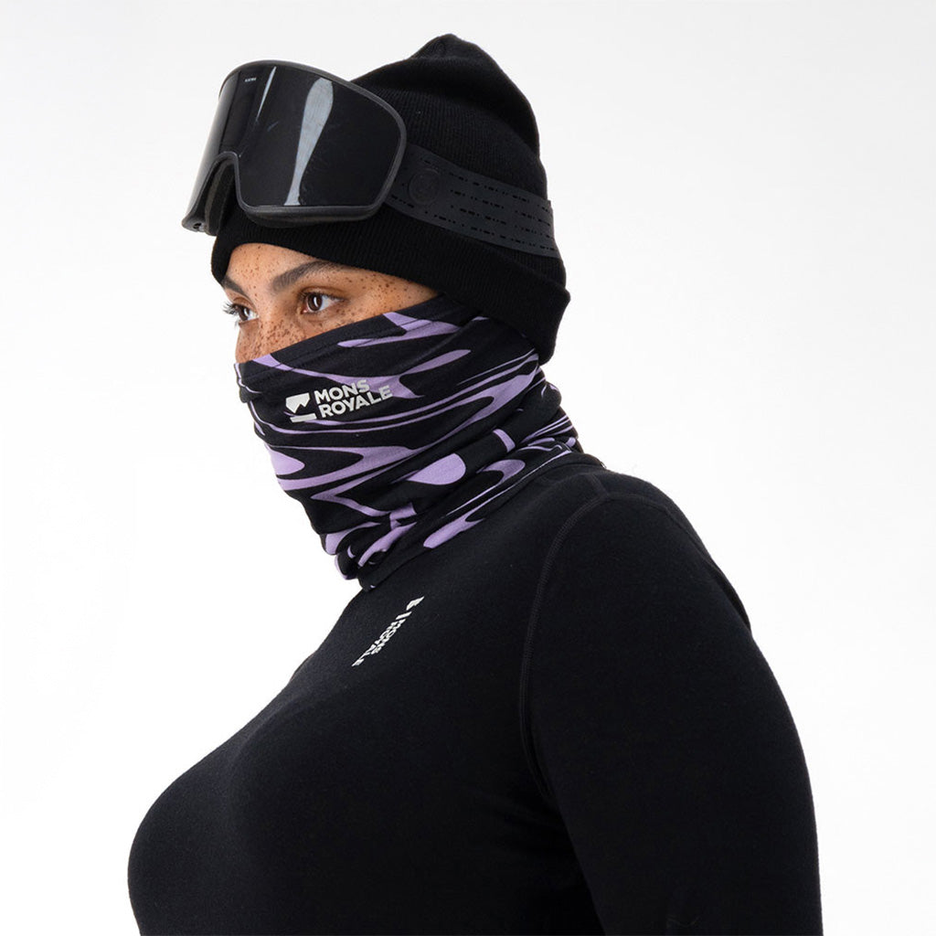 En Halsedisse, Daily Dose Merino Flex 200 Neckwarmer i farven Slc set fra venstre side
