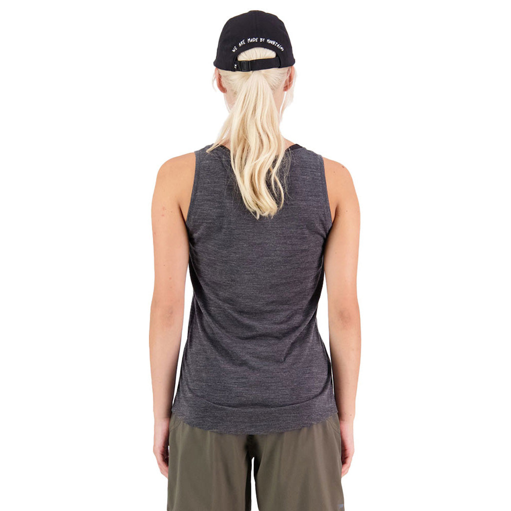 En Tank, Zephyr Merino Cool i farven Smoke set bagfra