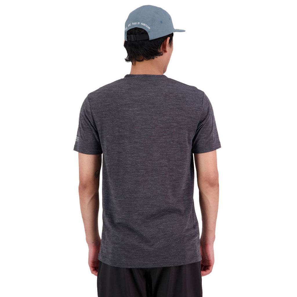 En T-Shirt, Zephyr Merino Cool i farven Smoke set bagfra