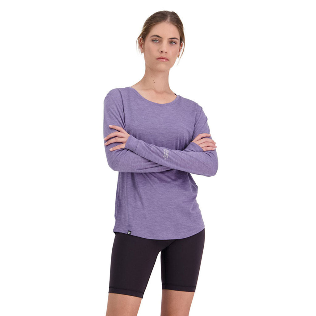 En T-Shirt, Zephyr Merino Cool LS i farven Thistle set forfra