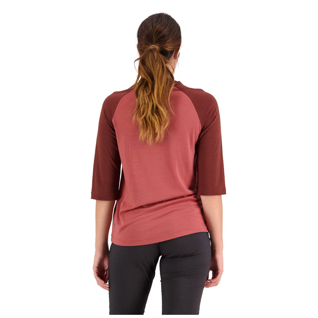 En Langærmet T-shirt, Tarn Merino Shift Raglan 3/4 i farven Slow Bake set bagfra