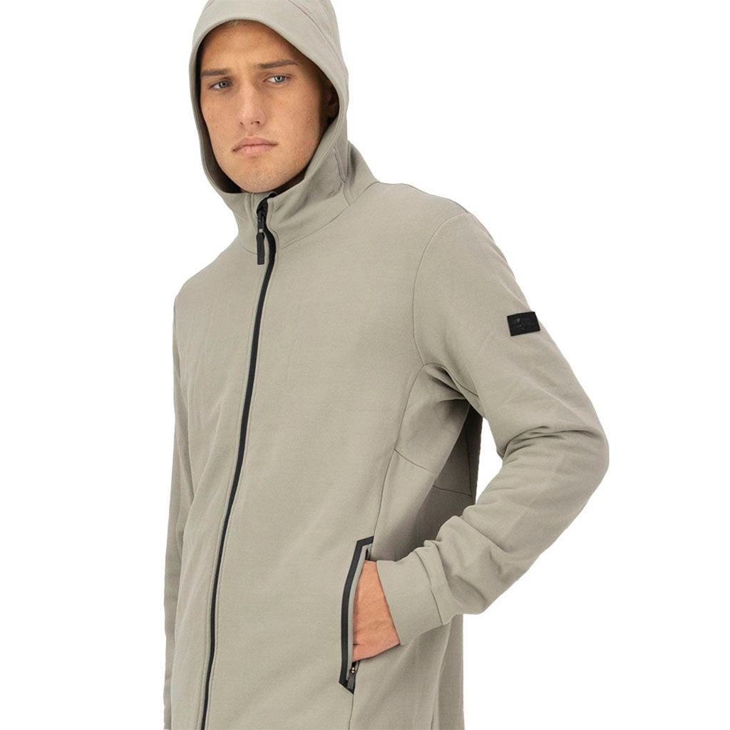 Arcadia Merino Fleece Hoody Midlayer i farven Dried Sage set fra en skrå vinkel