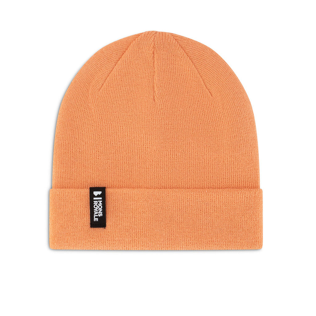 En Beanie, McCloud i farven Punch