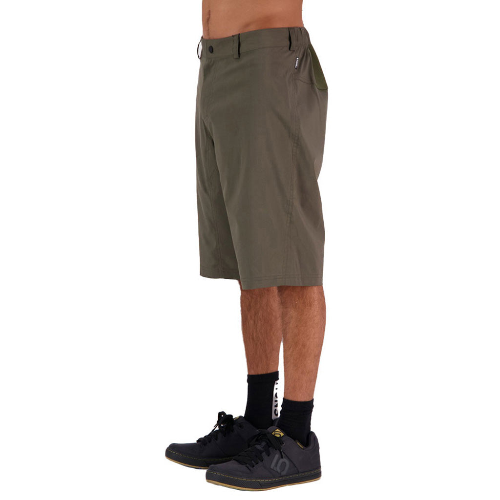 Virage Bike 2.0 Shorts i farven Olive Night set fra venstre side