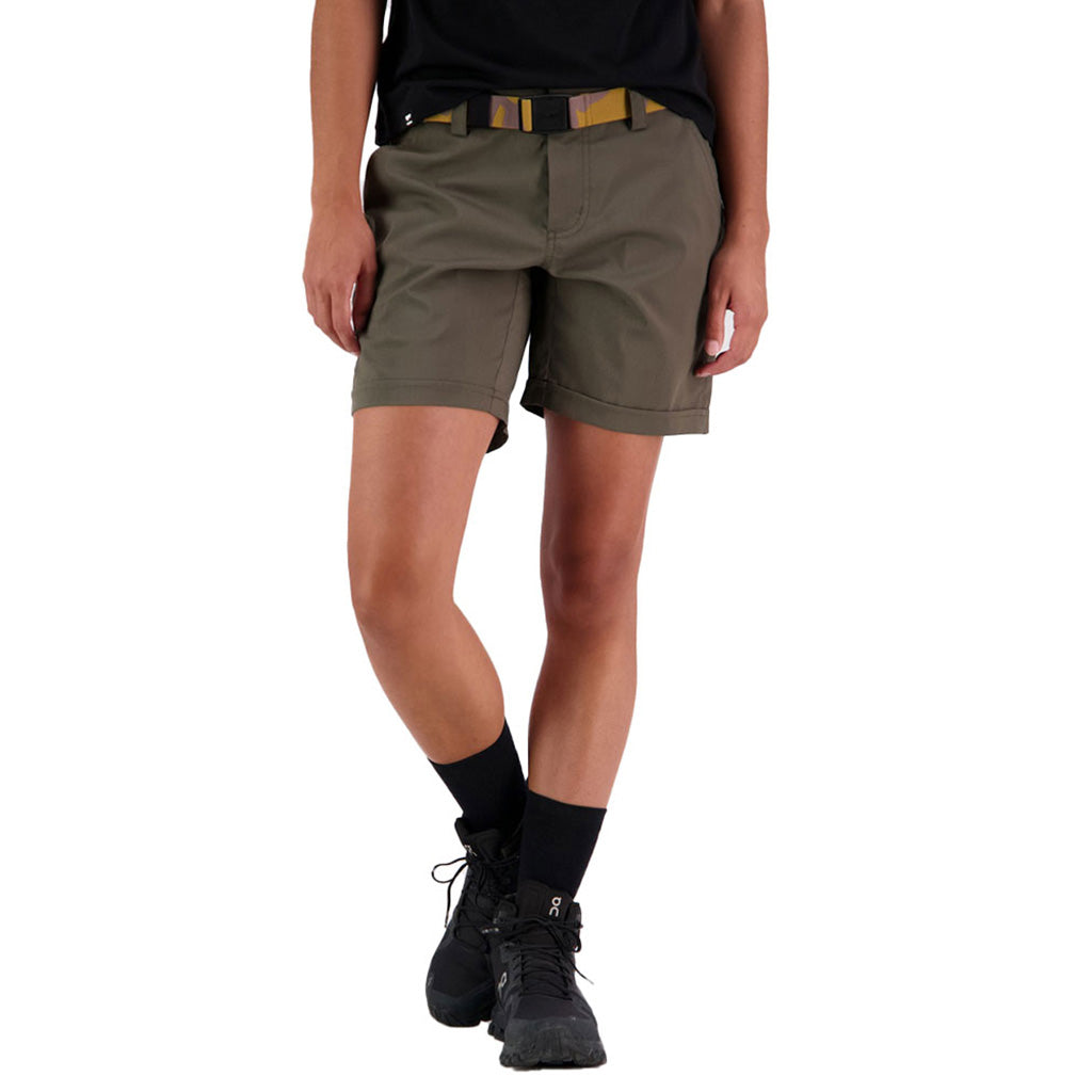 Drift 2.0 Shorts i farven Olive Night set forfra