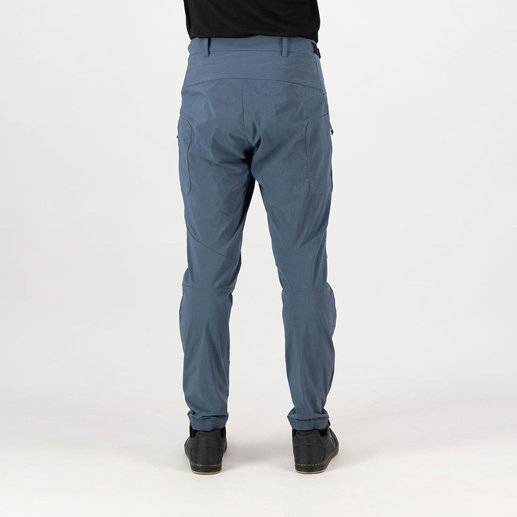 Diversion Merino Trail MTB Bukser i farven Abyss set fra siden