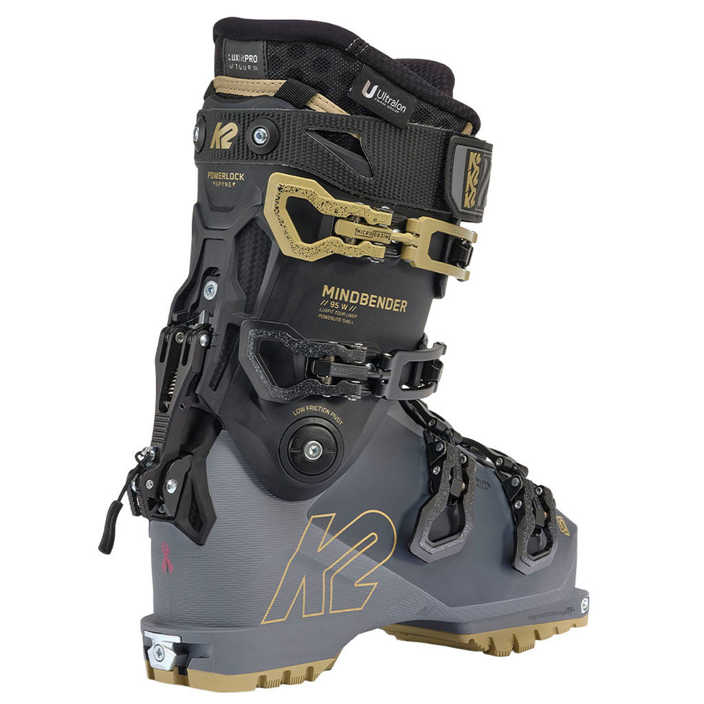 Mindbender 95 Skistøvler i farven set fra en skrå vinkel