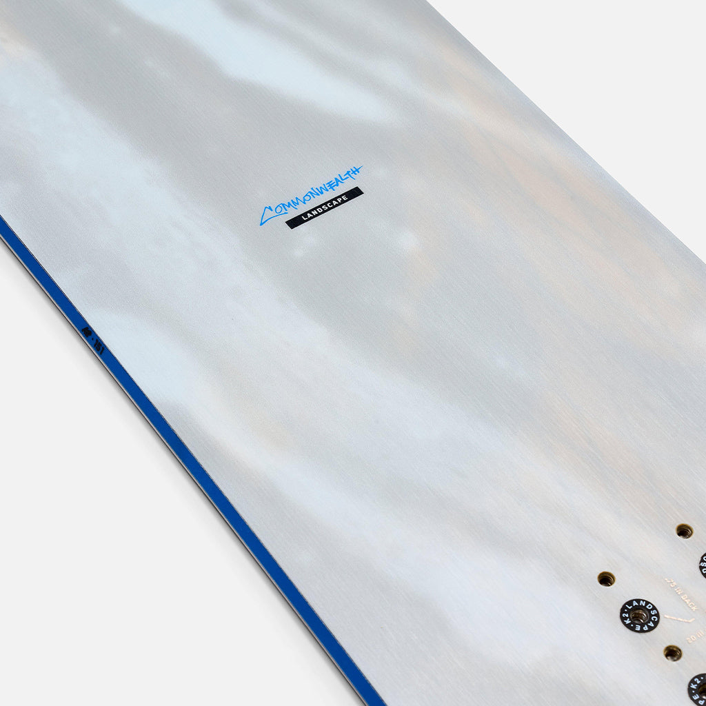 Commonwealth - Snowboard