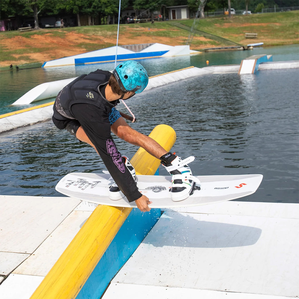 2026 Friend-Ship - Wakeboard