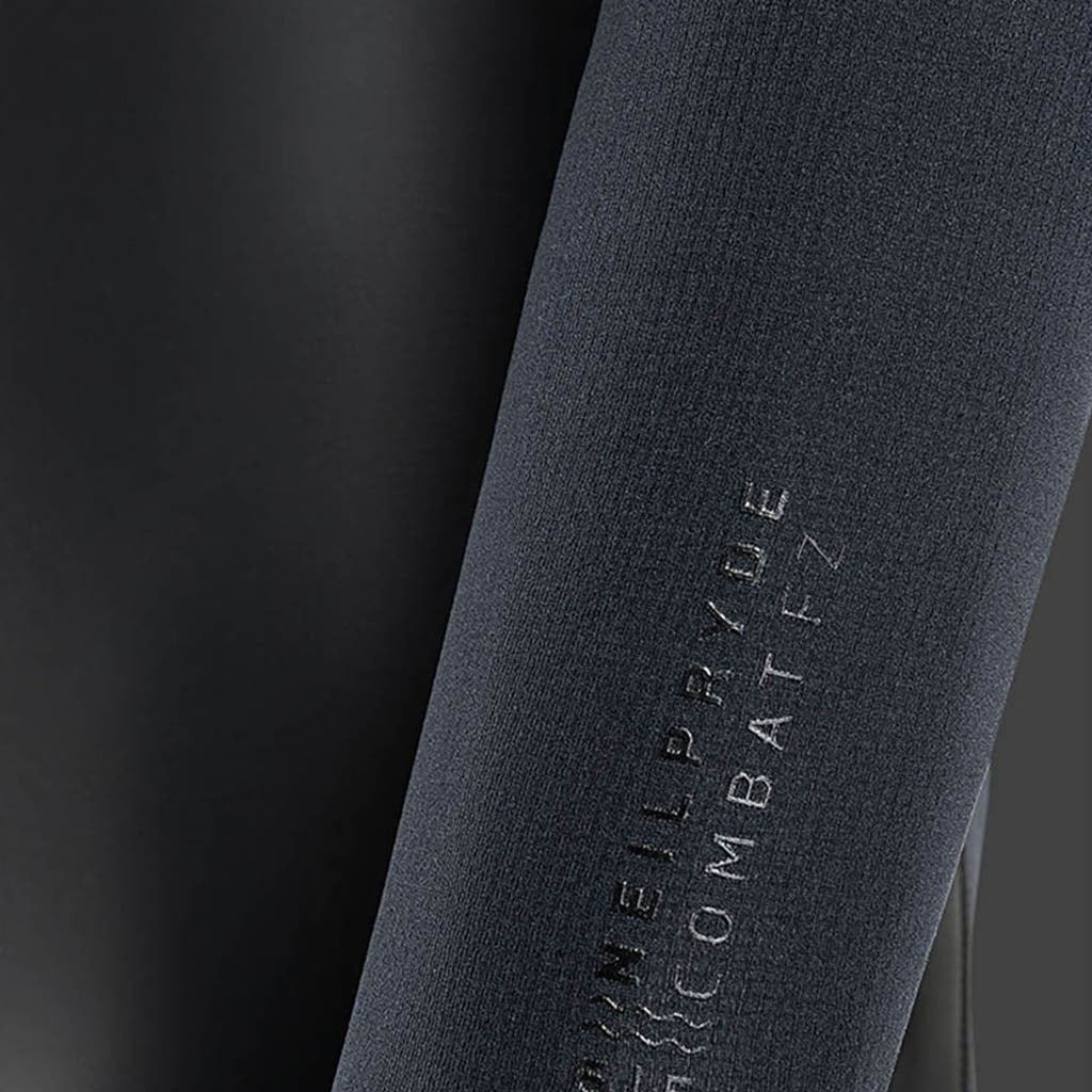 En Våddragt, Combat Hooded Gbs 6/5 FZ - C1 i farven sort detalje