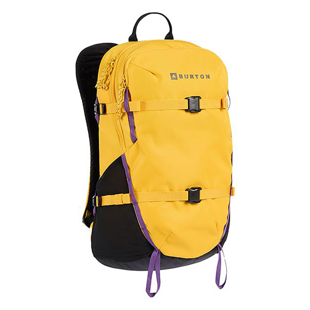 Day Hiker 22L Rygsæk set forfra med skrå vinkel