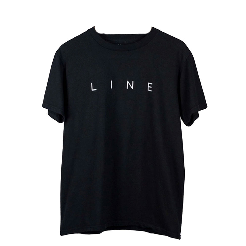 En T-Shirt, Corpo i farven sort