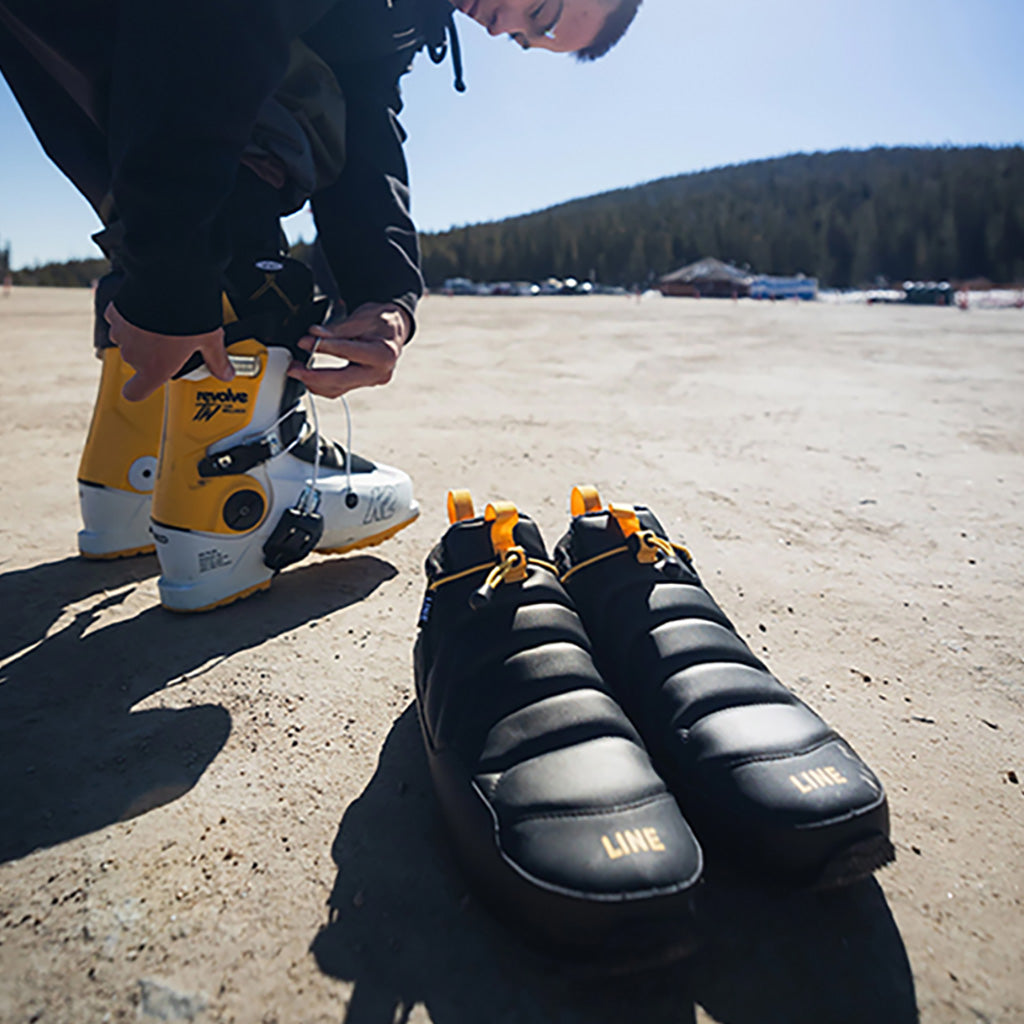 Line Bootie 1.0 24/25 i farven sort perspektiv