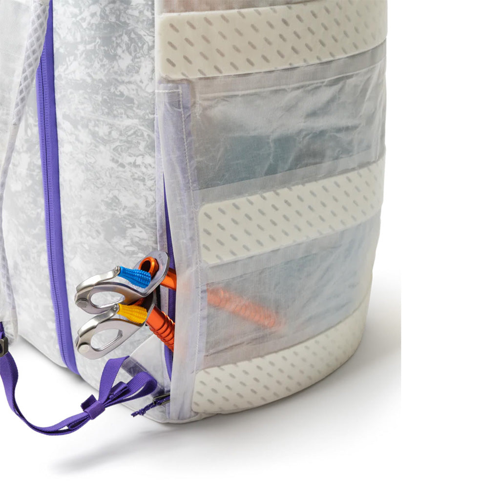 Weigh Lighter Split Duffel 70L - Duffel bag