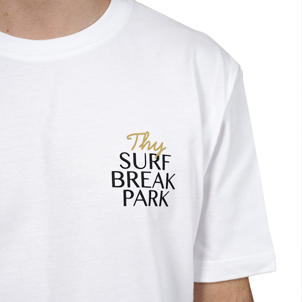 En T-Shirt, Surf Park BP Brushed i farven hvid set forfra på model