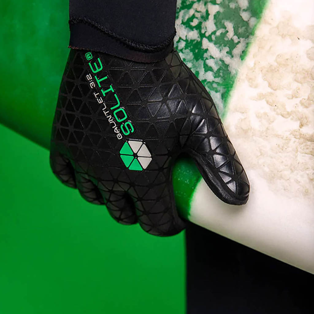 3:2 Gauntlet Neoprenhandske nærbillede