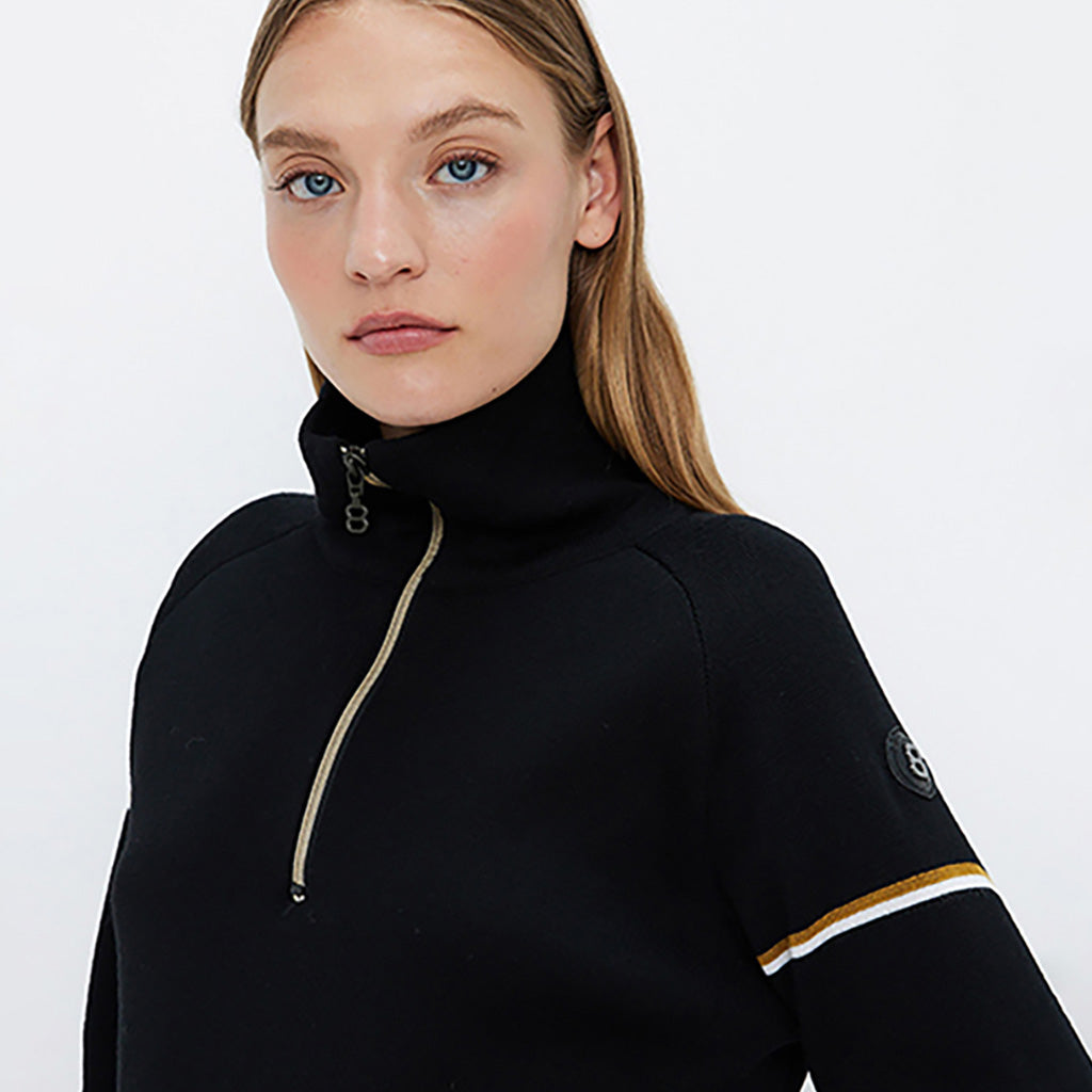 Ember Merino Sweat Midlayer i farven sort set forfra på model