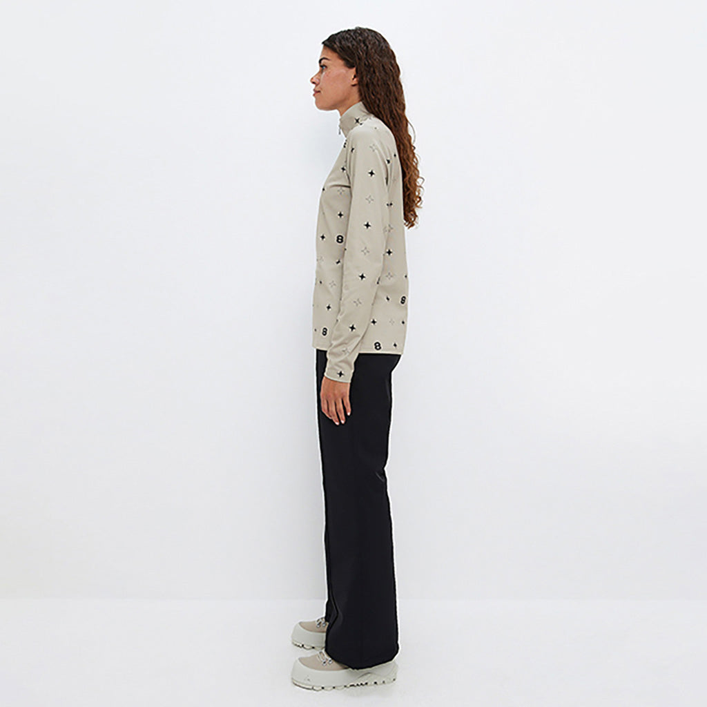 8848 Star Sweat Midlayer i farven Lt Beige set fra venstre side